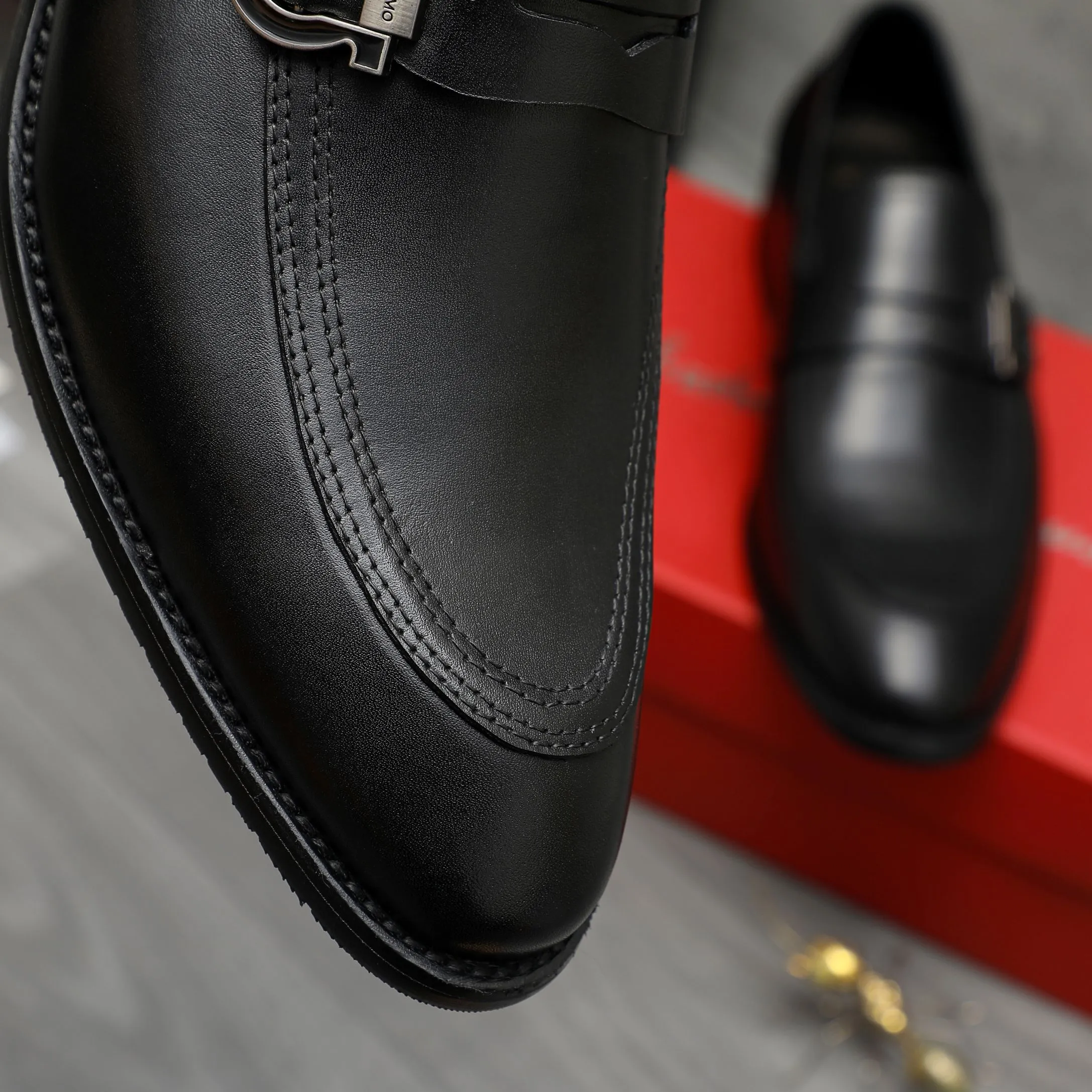 Men's men's shoes💰460 Product trademark: Ferragamo "Ferragamo" business slip-on leather shoes Regular size: 39-44 Product materials: Selected high-quality cowhide upper, cowhide lining, original outsole